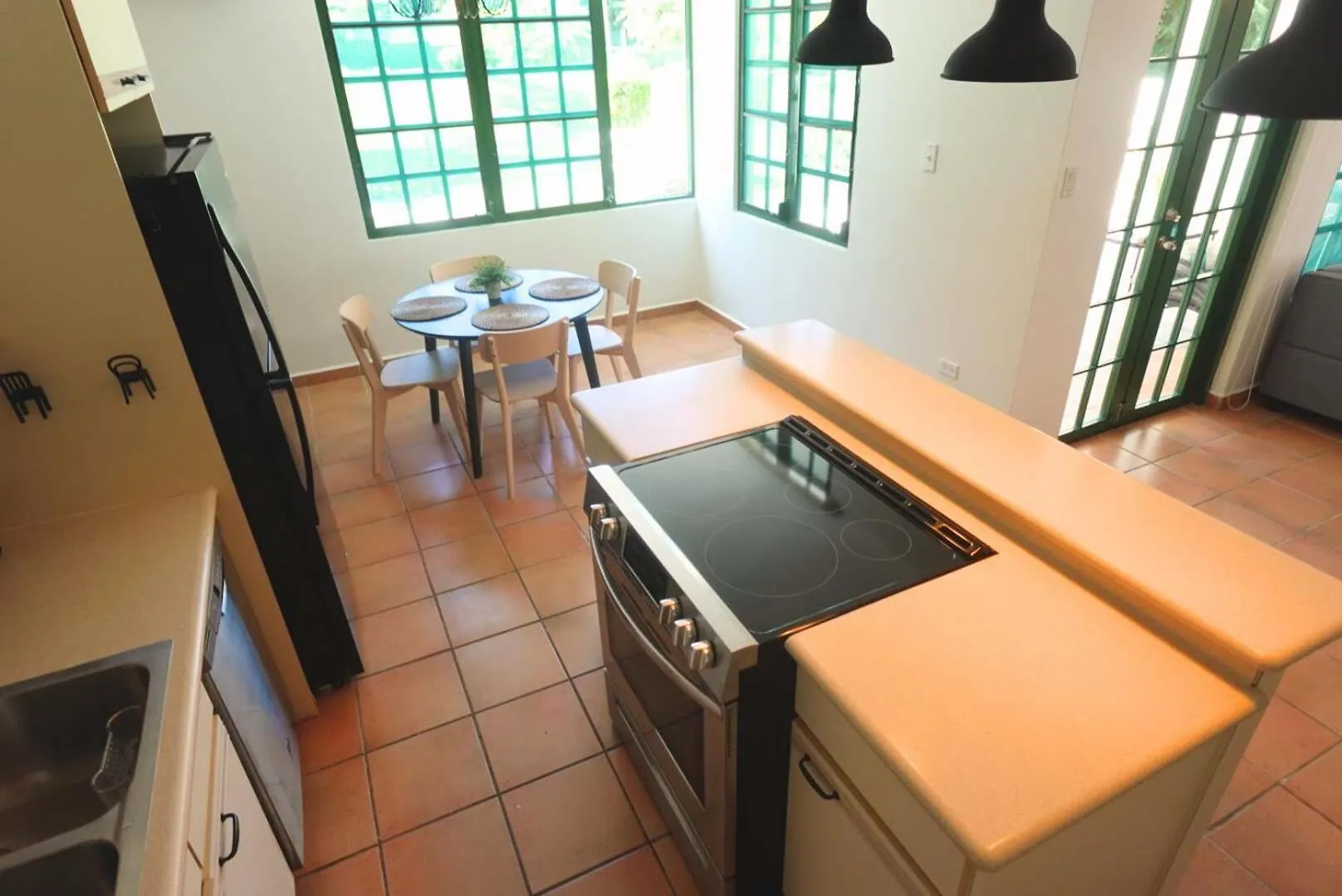 Villa Coral Reef - Beachfront Bliss Dorado